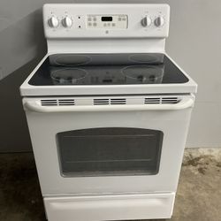GE white Stove ‼️60 Day Warranty‼️
