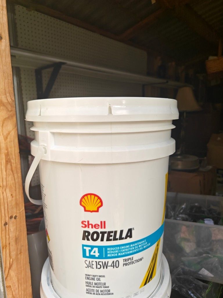 Shell Rotella 15W40 Diesel Oil