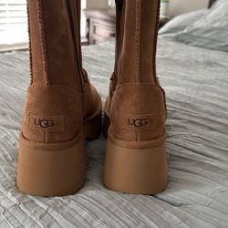 UGG New