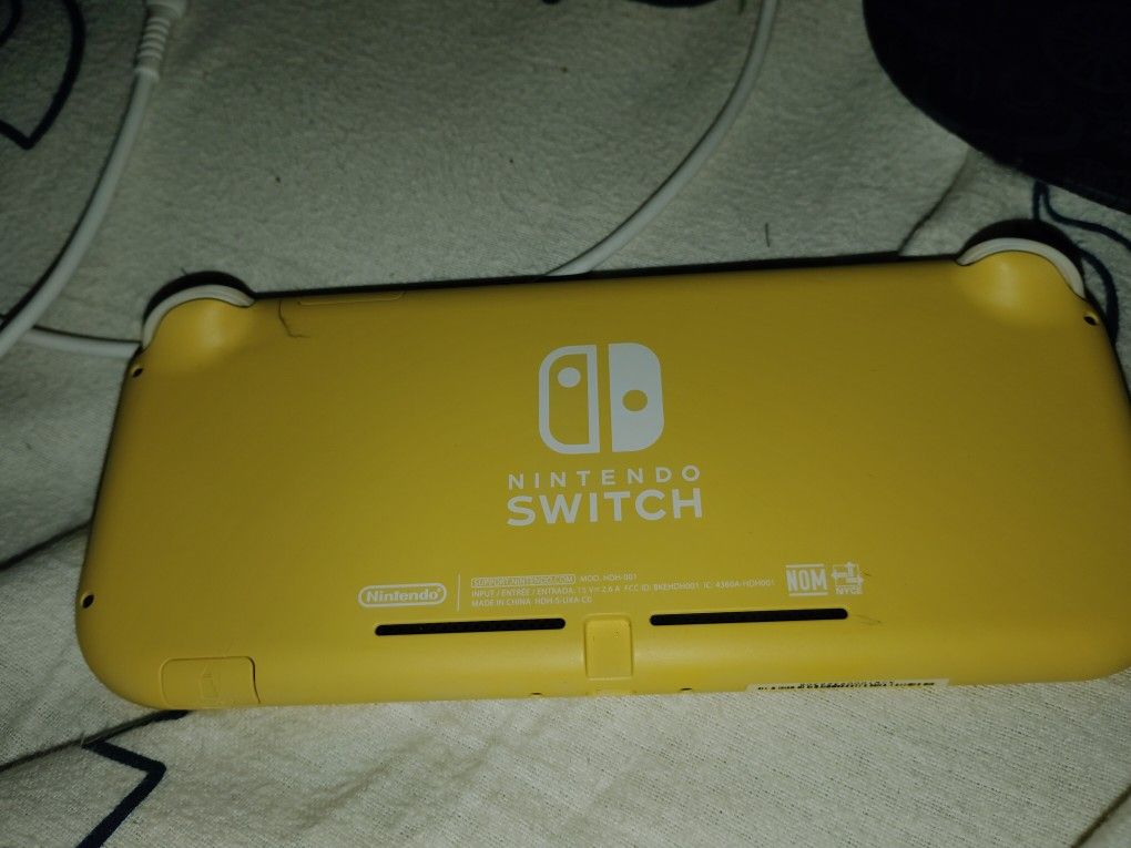 Brand New Nintendo Switch Lite For Trade For A iPhone That's Unlocked Or Razor Phone