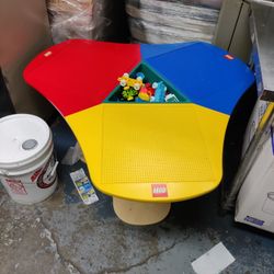 Lego Three Way Play Table Comes With Lego Chairs 