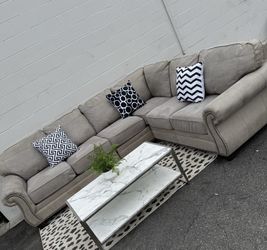 Sectional couch