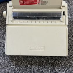 Brother AX-450 Electronic Typewriter  