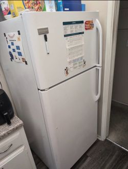 2 a/c units and a fridge.