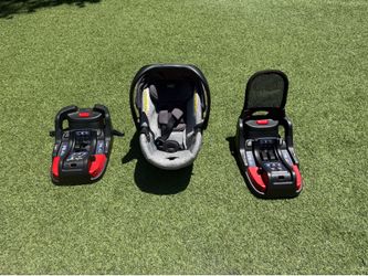 Britax Infant Car Seat with 2 Bases