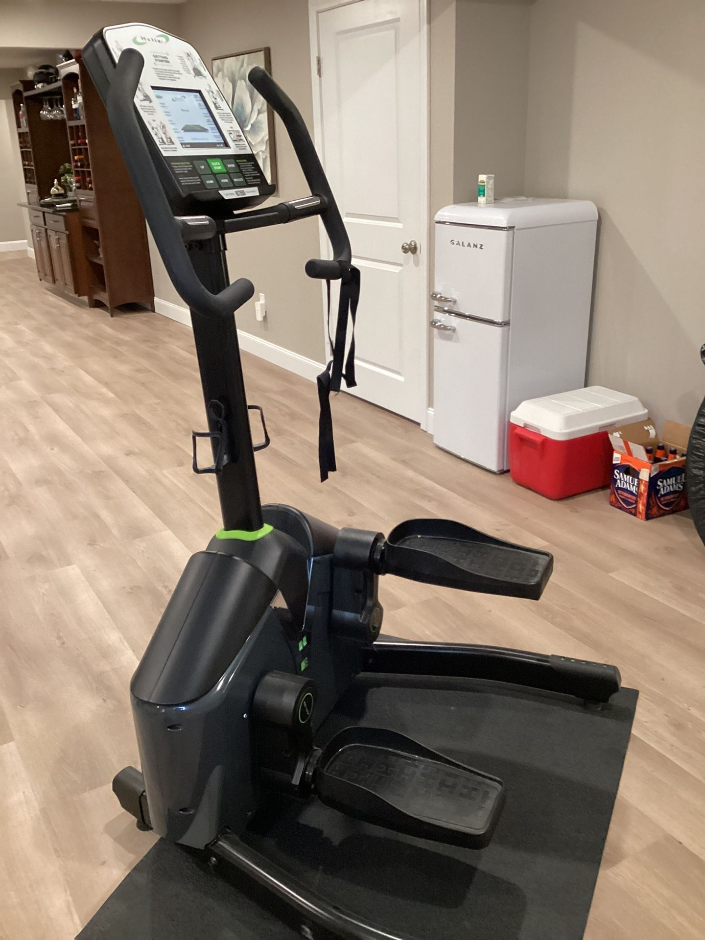 HELIX HLT 3500 Lateral Elliptical