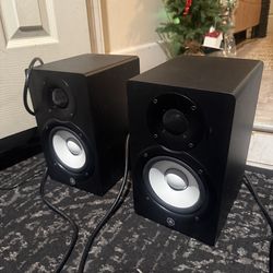 YAMAHA HS5 studio speaker set