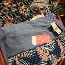 WOMENS CLOTHING SIZE LARGE /XL SELLING TOGETHER SOME WITH TAGS