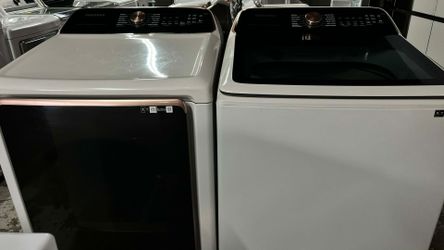 Samsung top-load washer | 5.5 cubic feet | Samsung gas dryers 7.4 cu.ft. In Ivory
