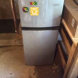 Small Refrigerator