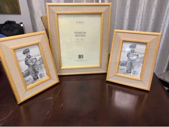Set of picture frames-wood