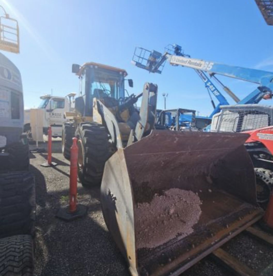 John Deere 544L 3yd Loader