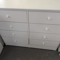 8 Drawer Dresser 