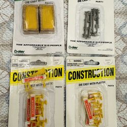 Boley Construction Danger Road Signs & Farm Fence & Hay HO Scale New $5 for all