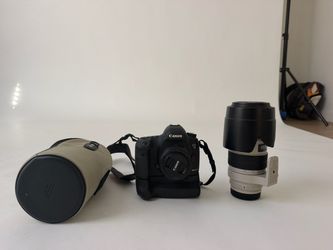 Canon EOS 5D Mark III DSLR with Lenses