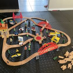 Thomas Wooden Train Set 