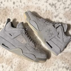 Jordan 4 Kaws