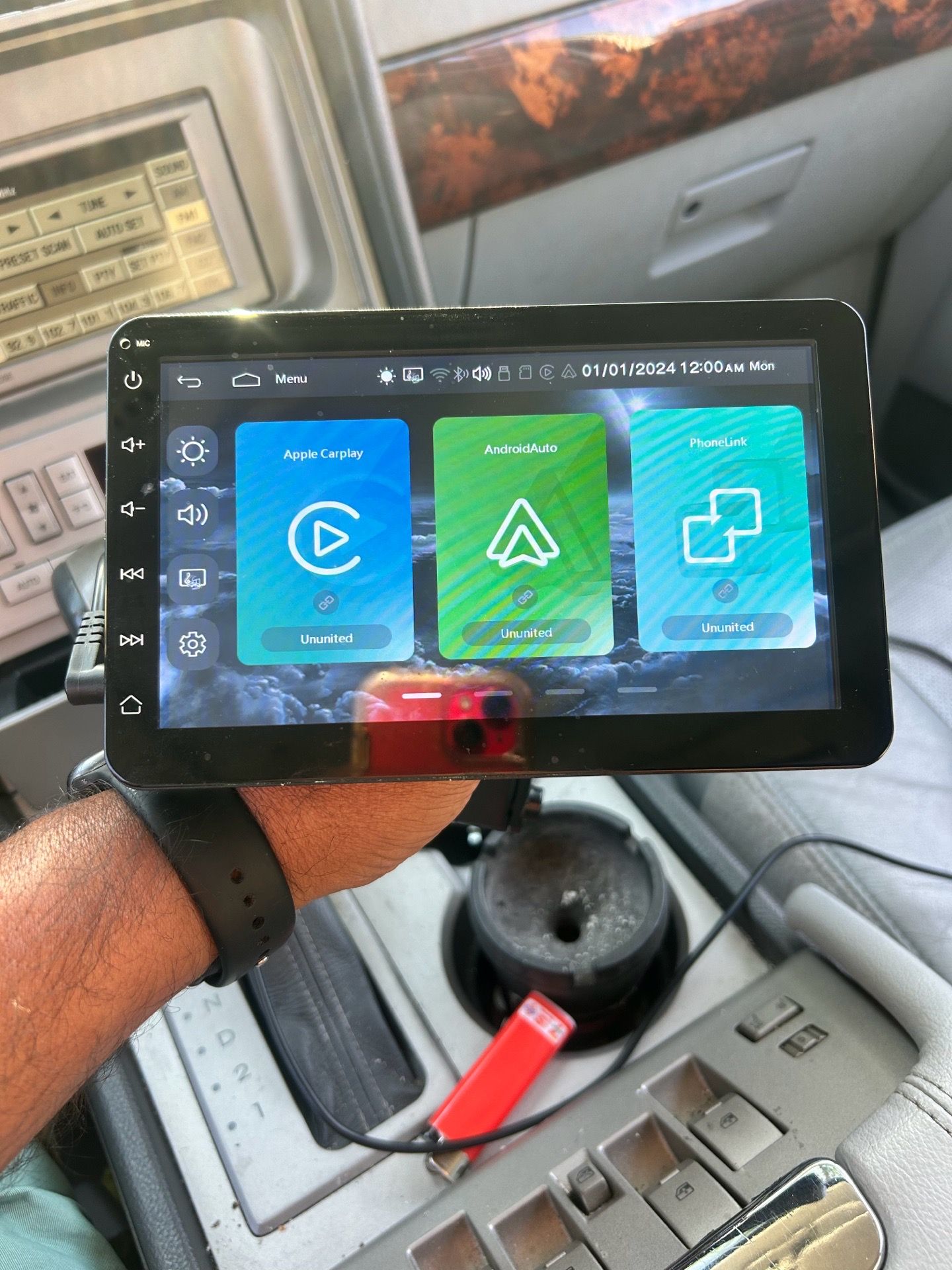 Apple car play