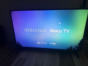 Insignia Roku TV 43in