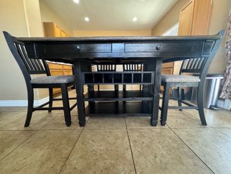 7 -Pc Ashley Tyler Creek Counter Height Dining Set