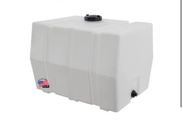 RomoTech 100 Gallon Plastic Storage Tank, Square End with Flat Bottom