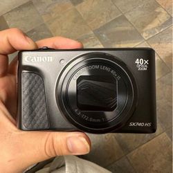 C.A.N.O.N Powershot SX740 Hs