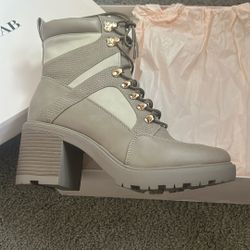 JustFab Woman’s Brown Boots Brand New 40$ Size 9