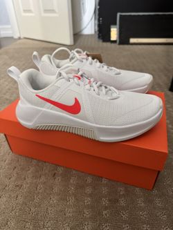 Brand New Nike Shoes Women’s Size 7