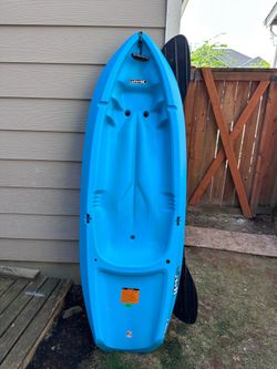 Youth Lifetime Wave 60 kayak