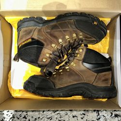 CAT WORK BOOTS SIZE 8.5