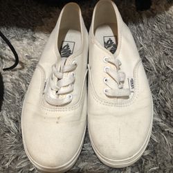 White Sneaker Shoes Vans (size 2.5 Kids, Fits Size 4 Womens)