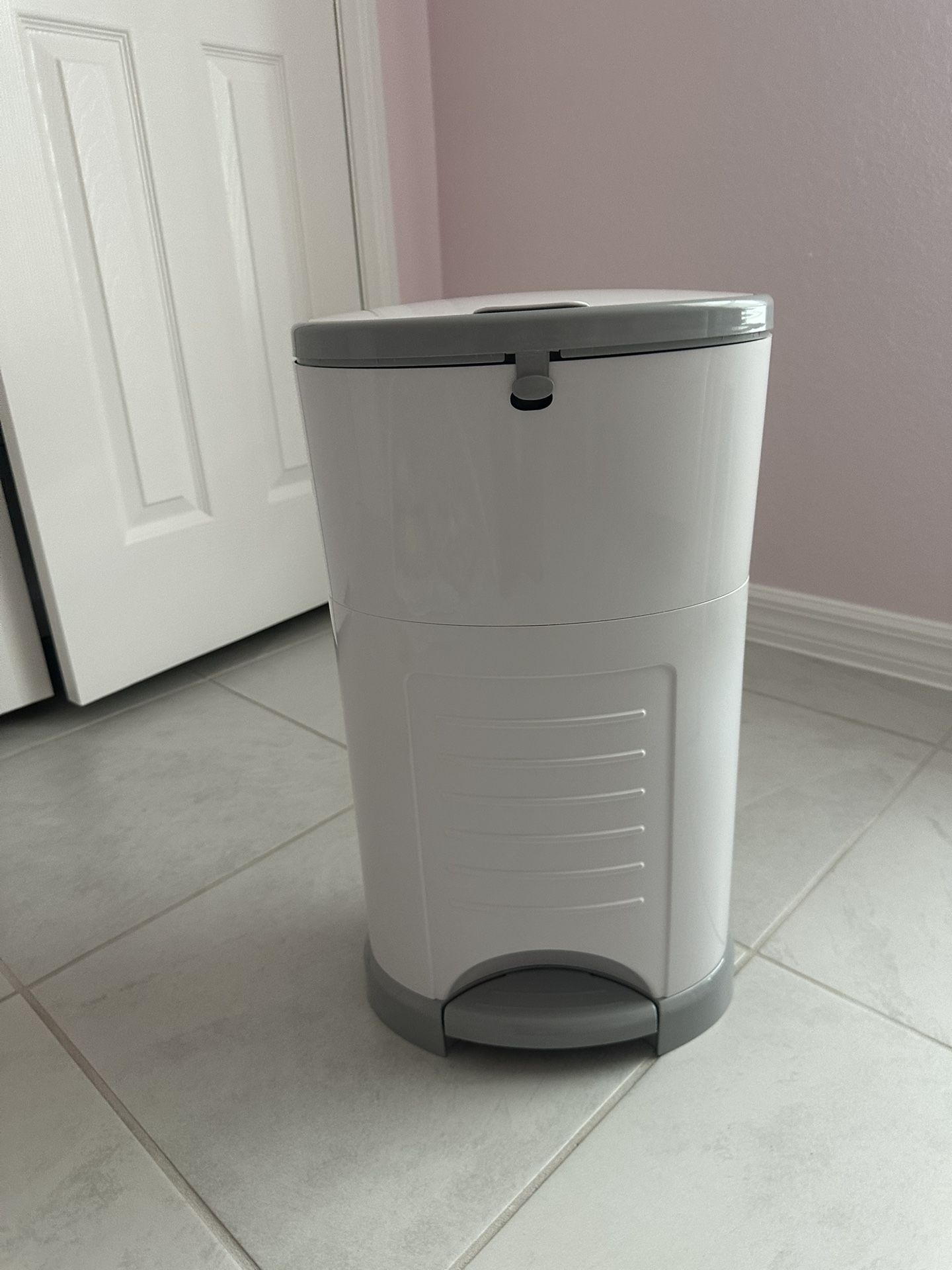 Diaper Pail/ Trash