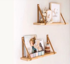 2 Hanging Bookshelf, Floating wood shelves with leather strap