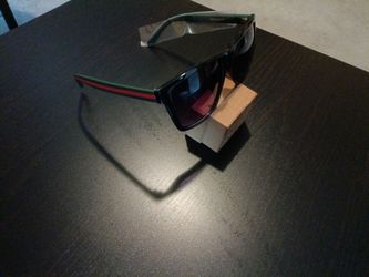Classic acetate sunglasses