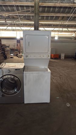 Stackable washer dryer