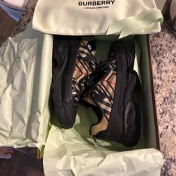 Burberry Vintage Check Trainers Mini Arthur St 