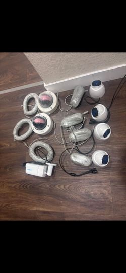 Mixed Security Camera Lot with Cables