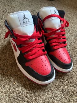 Jordan 1 mid