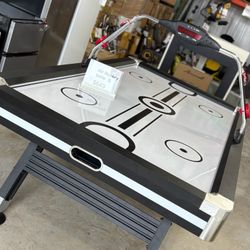 Air Hockey Table