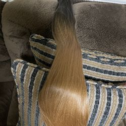 Wig/ Clip In ponytail 