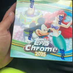 Topps Chrome Disney Mega Rare 