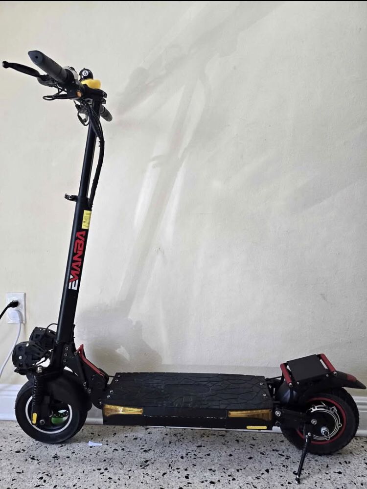 Electric Scooter For Sale Almost New 