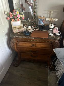 King bed frame