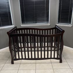 Baby Crib 