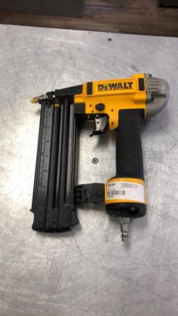 1003 DeWalt DEFP12233 Pneumatic Brad Nailer 594363