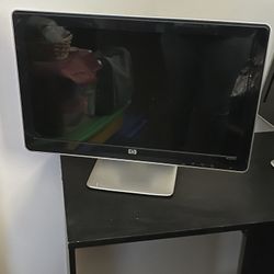 Desk Top Monitors 