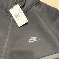 New Nike black tech fleece hoodie men’s 2x 