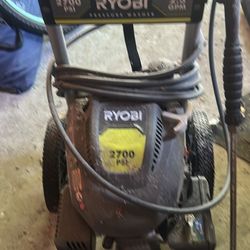 Ryobi 2700 PSI POWER WASHER