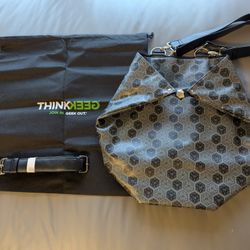 ThinkGeek Exclusive D20 Shoulder Bag