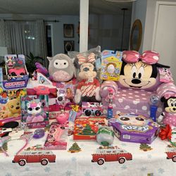 Brand New Minnie Mouse Christmas Toy Bundle